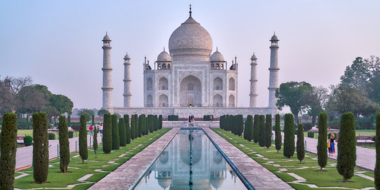 Complete Guide For A Pleasant Agra Tour